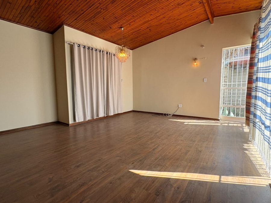 5 Bedroom Property for Sale in Sasolburg Ext 4 Free State